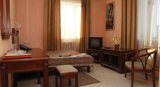 Гостевой дом Premyera Улан-Удэ Двухместный номер с 1 кроватью и собственной ванной комнатой-4