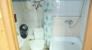Гостевой дом Premyera Улан-Удэ Двухместный номер с 1 кроватью и собственной ванной комнатой-11